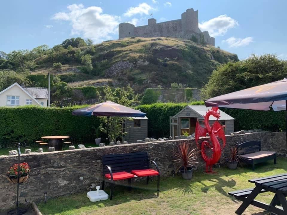 The Queens Hotel Harlech Esterno foto