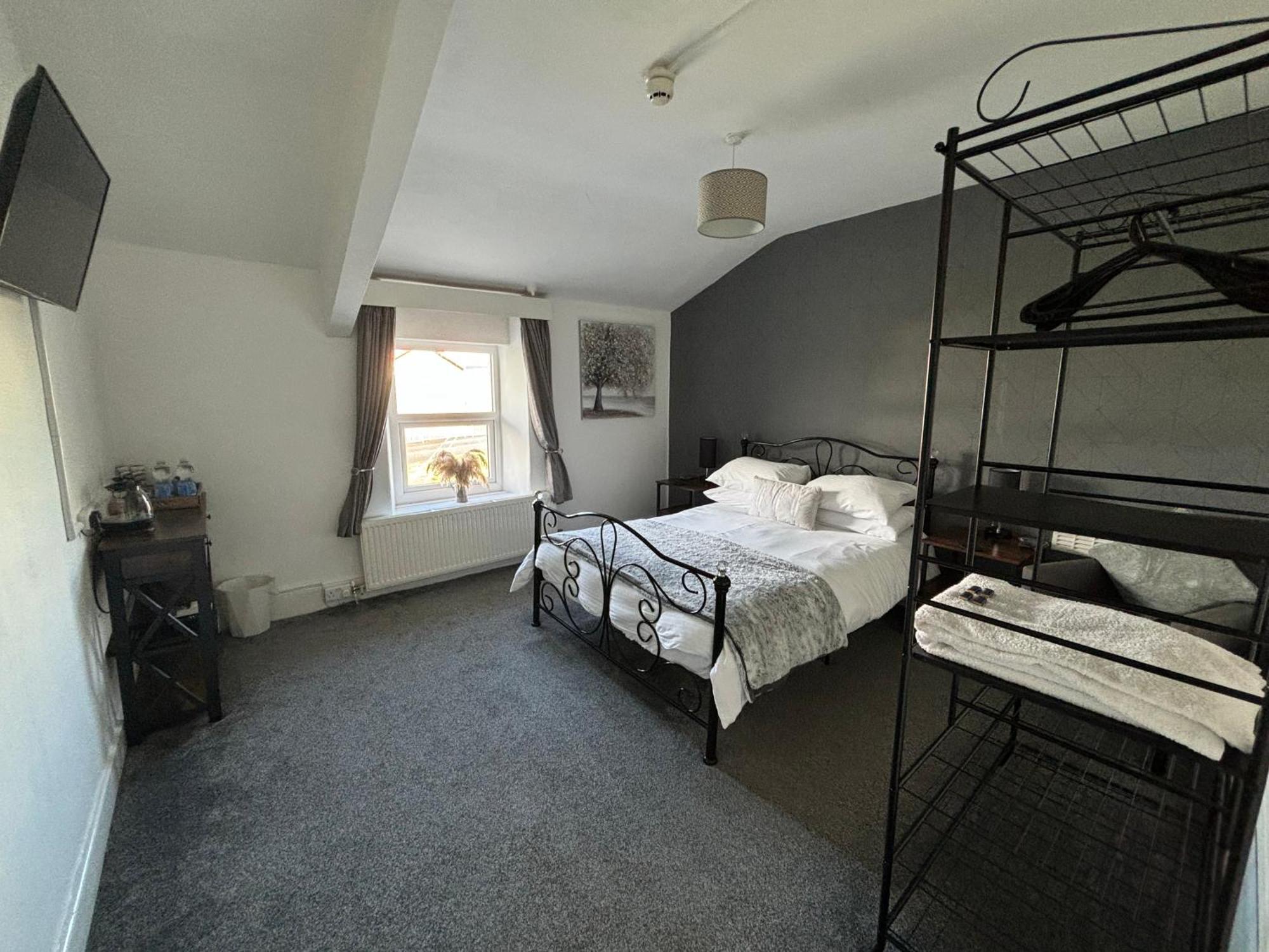 The Queens Hotel Harlech Esterno foto